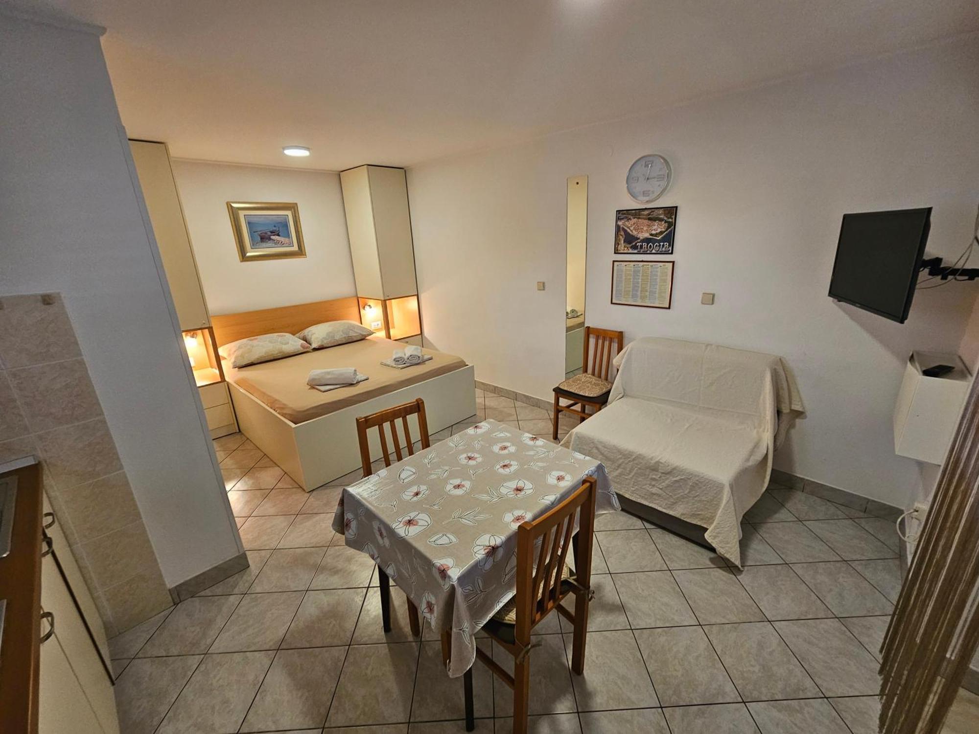 Apartment Nikica Trogir Zimmer foto
